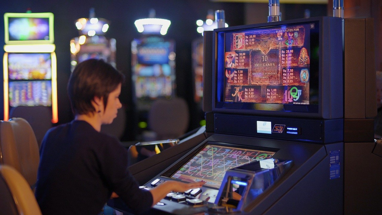 Dive into a World of Endless Excitement with Slot77: Your Ultimate Gaming Destination