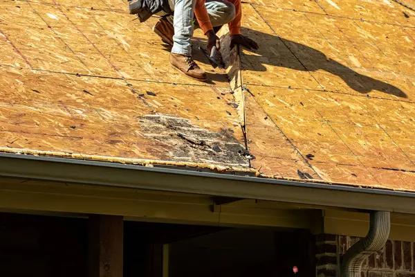 Top Roof Replacement Company in Eden Prairie Trusted & Experienced